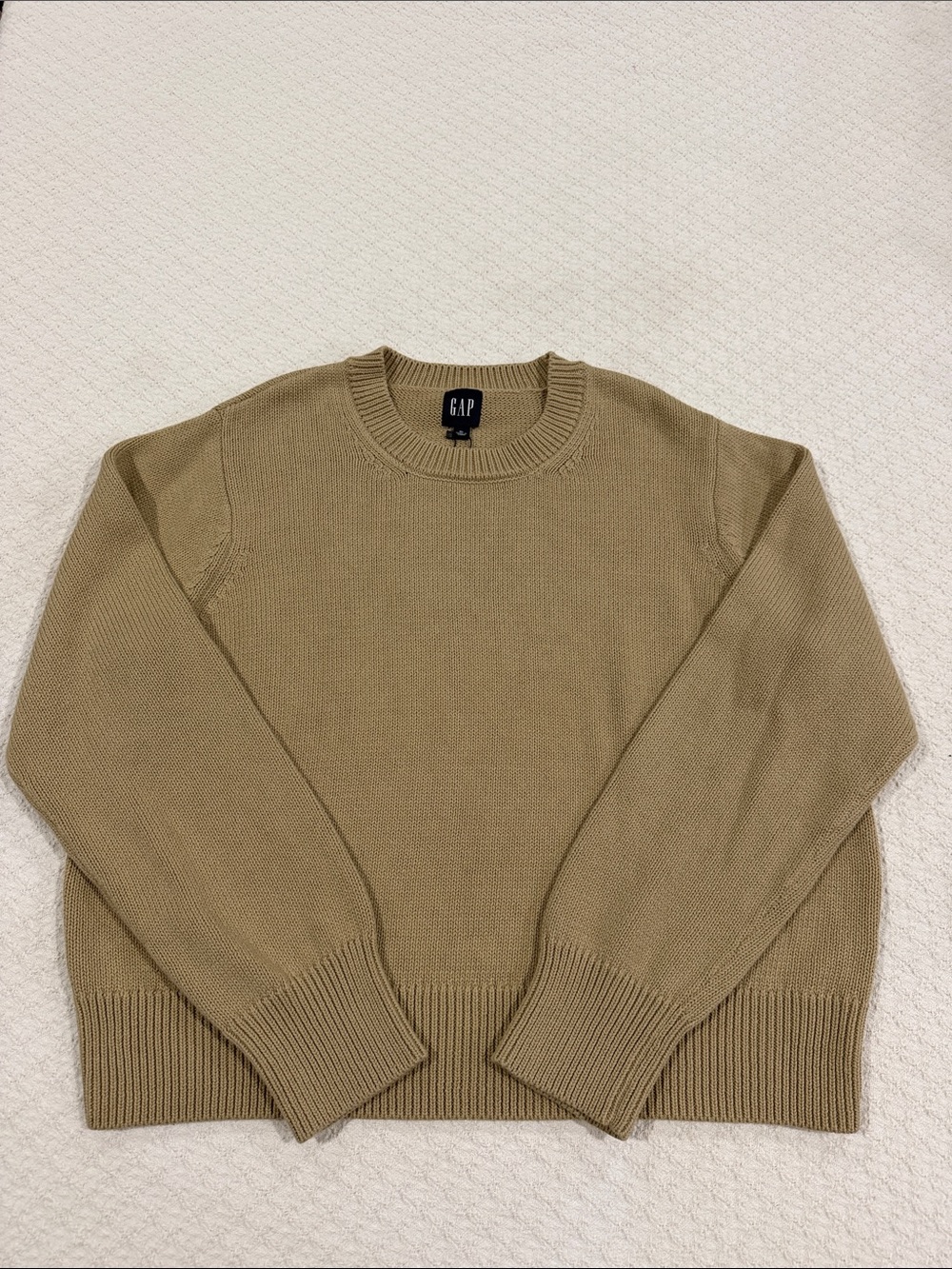 GAP Women's Crewneck Sweater in Camel